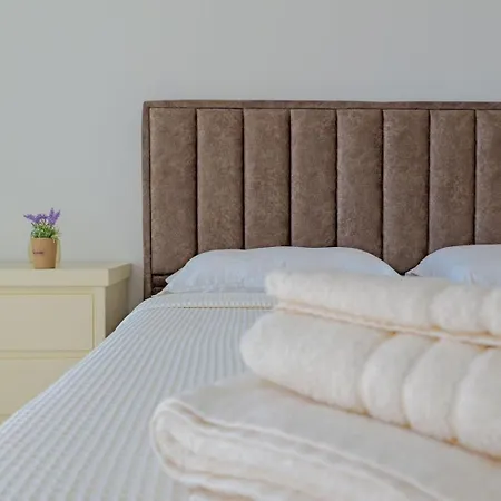 Pepper 40 Saints Saranda