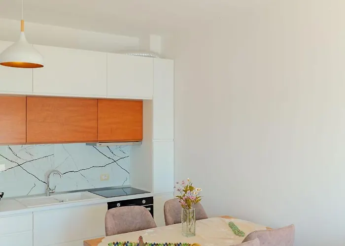 Pepper 40 Saints アパート Sarandë