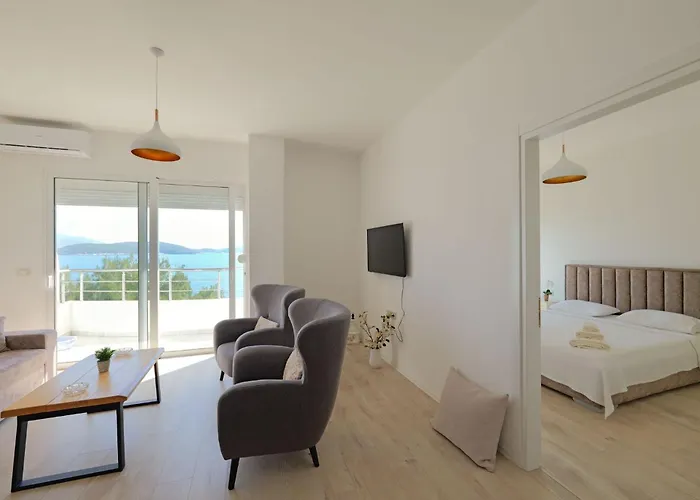 Pepper 40 Saints * Sarandë